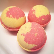 Load image into Gallery viewer, Hawaiian Typhoon Bath Bomb
