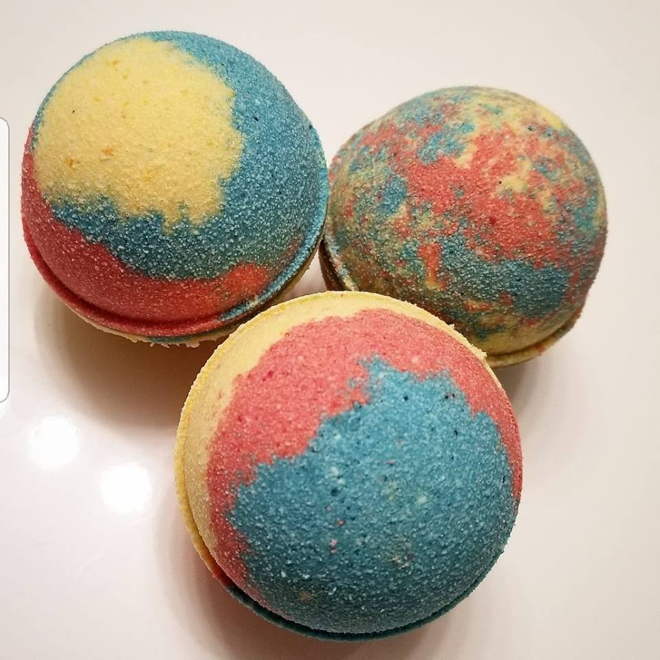 Fruit Loops Bath Bomb